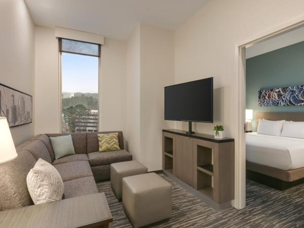 Hyatt House Atlanta Perimeter Center : photo 5 de la chambre suite 1 chambre lit king-size avec canapé-lit et cuisine