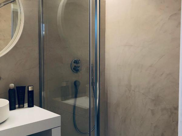 Suites Le Porte-Bonheur : photo 10 de la chambre suite avec terrasse 