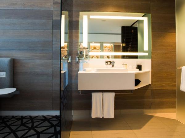 Pullman Sydney Airport : photo 7 de la chambre chambre exécutive lit king-size de luxe - Étage supérieur