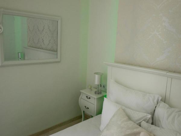 Bed&Breakfast Andio : photo 9 de la chambre chambre double ou lits jumeaux