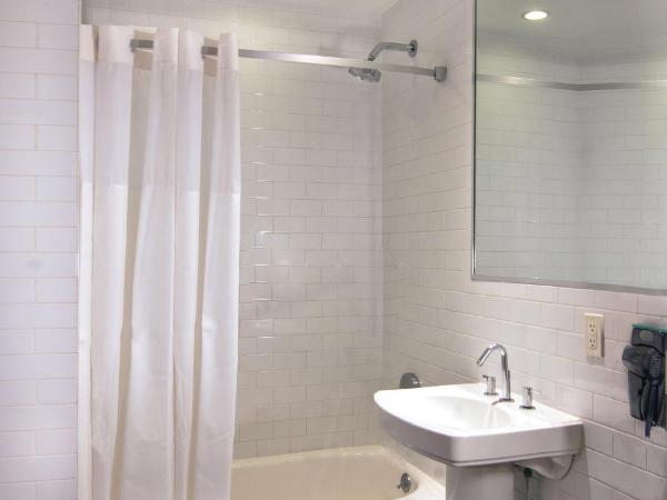 Night Hotel Broadway : photo 3 de la chambre silver, 1 full bed