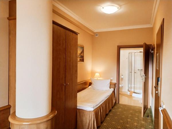 Hotel Polaris : photo 7 de la chambre chambre triple