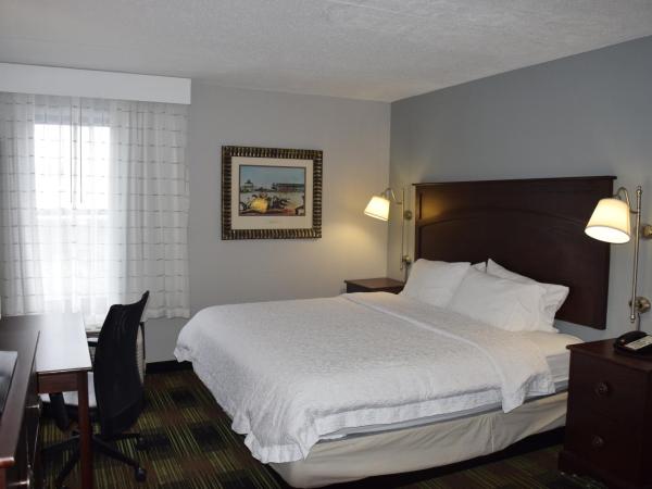Wingate by Wyndham Baltimore BWI Airport : photo 1 de la chambre chambre lit king-size supérieure - non-fumeurs