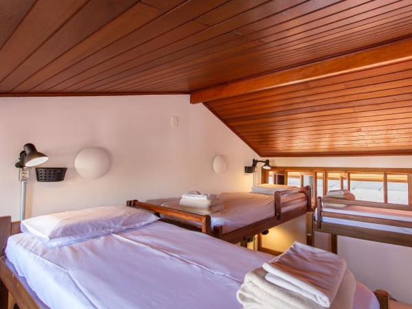 MADÁ hostel : photo 8 de la chambre lit dans dortoir mixte de 8 lits