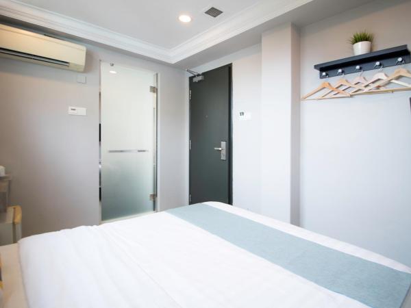 Harbour Ville Hotel : photo 8 de la chambre chambre lit queen-size standard (récemment rénovée)