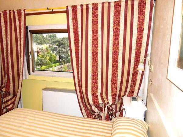 Ai Ronchi Motor Hotel Brescia : photo 2 de la chambre chambre familiale standard