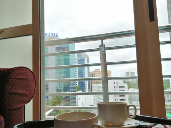 StayInn Gateway Hotel Apartment : photo 9 de la chambre chambre lit king-size standard