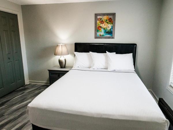 Garden of the Gods RV Resort : photo 9 de la chambre suite avec terrasse