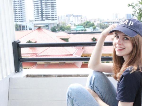 Khaosan Art Hotel : photo 3 de la chambre chambre double ou lits jumeaux supérieure avec balcon