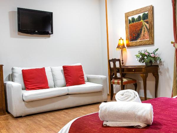 Hotel Reina Cristina : photo 3 de la chambre chambre triple deluxe