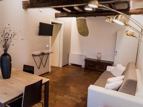 Villa Ca' Viola Rimini : photo 10 de la chambre suite avec jacuzzi