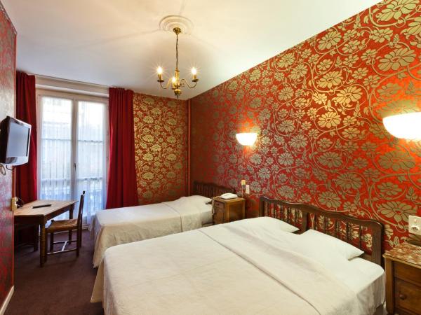 Hotel Du Nord : photo 1 de la chambre chambre triple avec douche