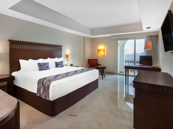 Ramada Plaza by Wyndham Veracruz Boca del Rio : photo 1 de la chambre chambre lit king-size - non-fumeurs