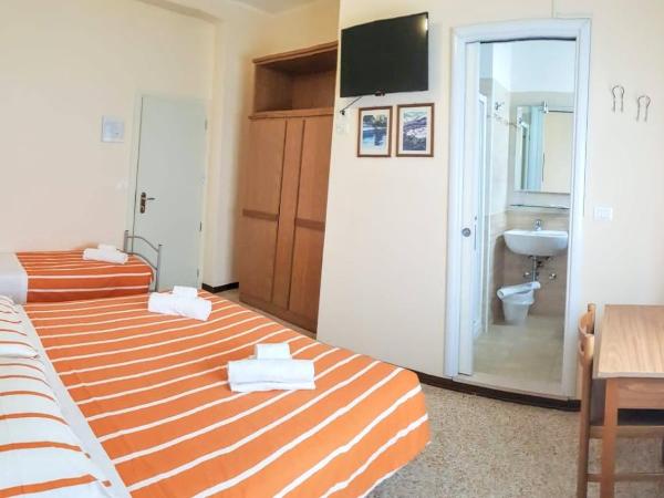 Hotel Amalfi : photo 5 de la chambre chambre double ou lits jumeaux