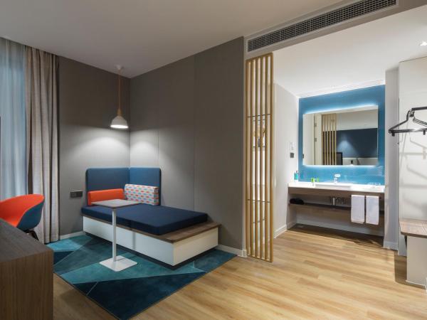 Holiday Inn Express Shanghai Kangqiao, an IHG Hotel : photo 7 de la chambre standard room with one king and one single bed - kid theme