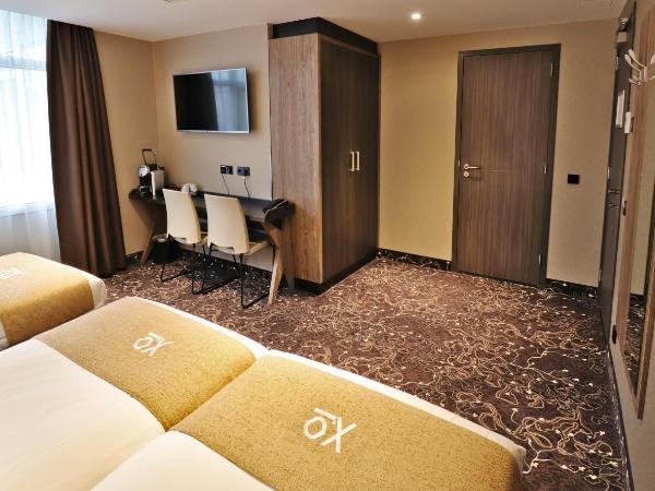 XO Hotels Infinity : photo 4 de la chambre chambre triple