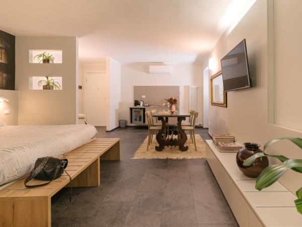 Hotel Giulietta e Romeo ***S : photo 2 de la chambre suite dans le bâtiment séparé