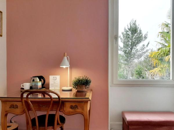 Maison Saint James : photo 2 de la chambre suite - vue sur jardin