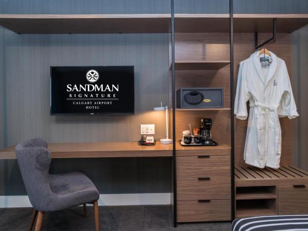 Sandman Signature Calgary Airport Hotel : photo 5 de la chambre signature room, 1 king bed, sofa bed