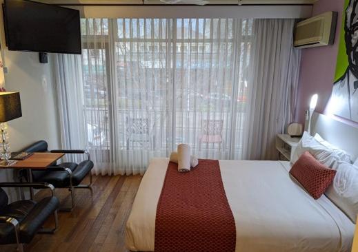 Tolarno Hotel : photo 8 de la chambre standard balcony room - the philippe