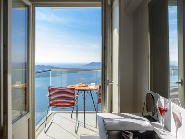 Panorama Boutique Hotel : photo 5 de la chambre chambre double standard avec vue sur caldera