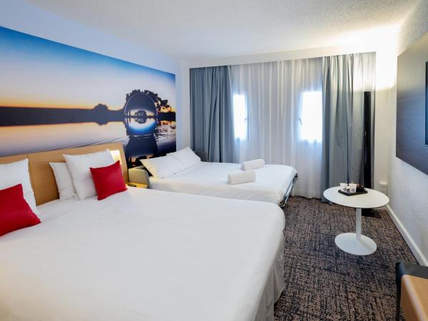 Novotel Toulouse Centre Compans Caffarelli : photo 7 de la chambre chambre supérieure avec 1 lit double et canapé-lit double