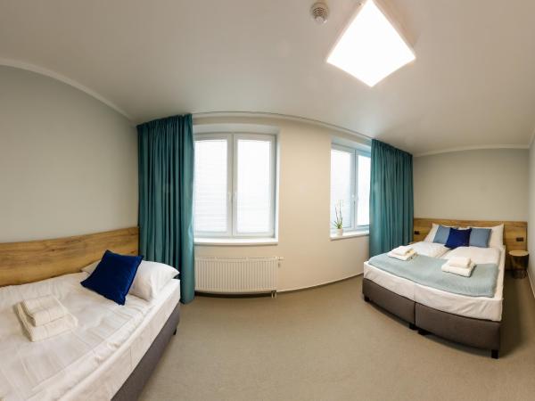 Penzion Start Ostrava : photo 6 de la chambre suite familiale