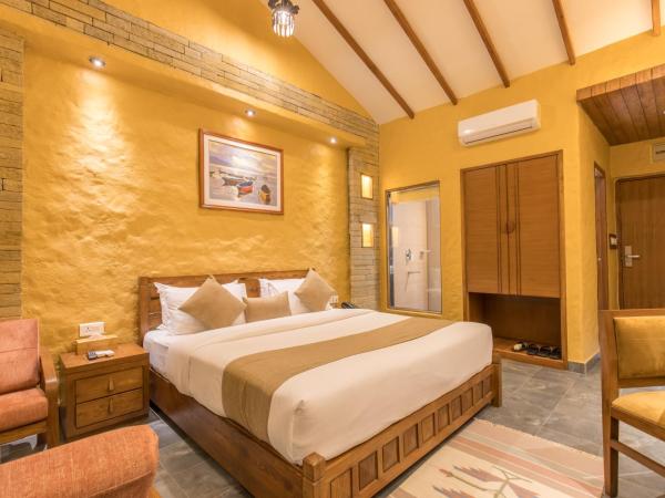 Bar Peepal Resort : photo 4 de la chambre superior double room with lake view and free airport transfers