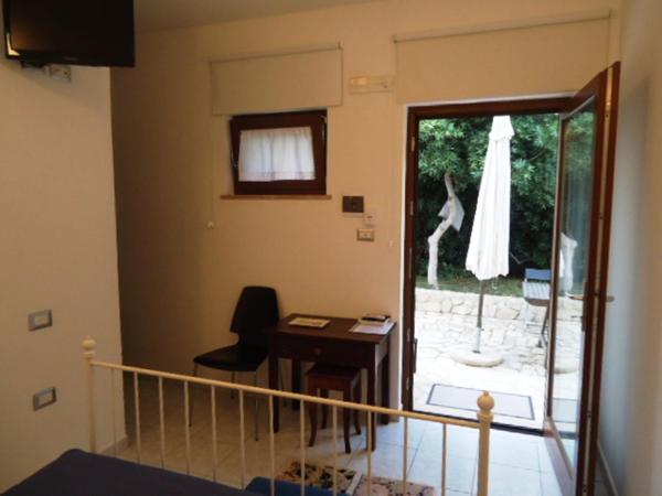 Villa Dafne : photo 9 de la chambre chambre double avec petit lit double - annexe