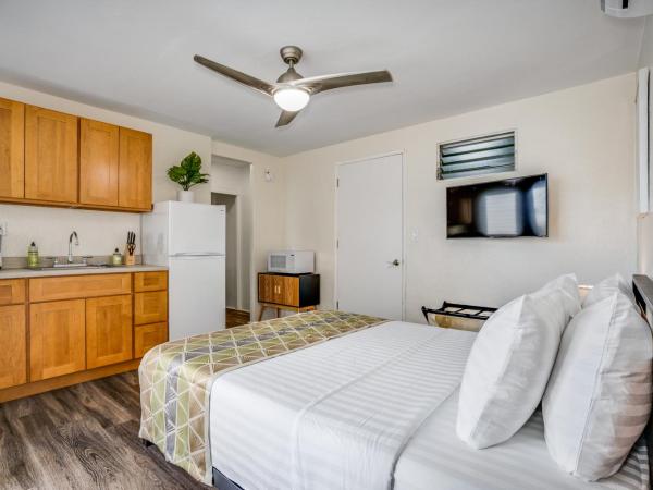 Aloha Suites Waikiki : photo 1 de la chambre studio lit queen-size
