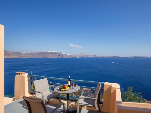 Horizon Aeifos Suites : photo 7 de la chambre suite 2 chambres - vue sur caldeira