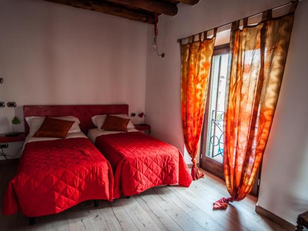 B&B Santa Lucia : photo 4 de la chambre chambre double deluxe