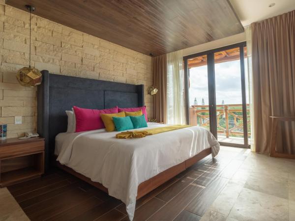 Hotel Beló Isla Mujeres - All Inclusive : photo 6 de la chambre suite lit king-size in love - vue sur océan