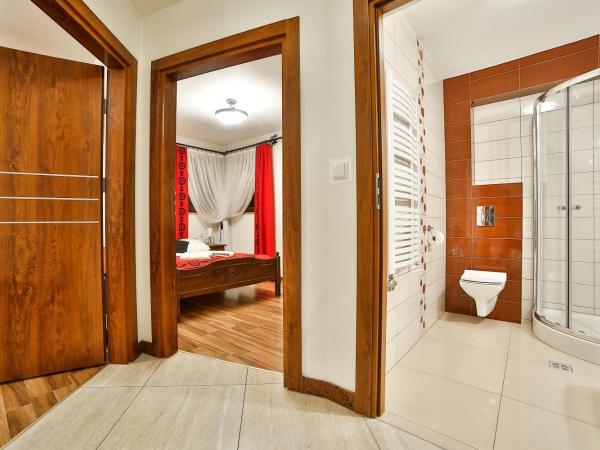 Grand Podhale Resort&Spa- Jacuzzi - Sauna fińska i Łaźnia parowa - Widok na Tatry : photo 2 de la chambre studio deluxe