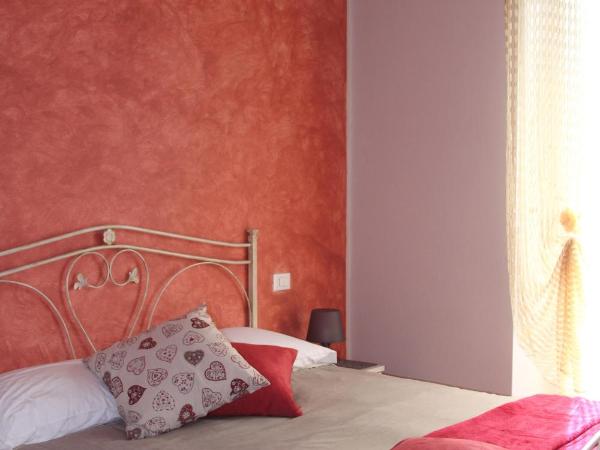 Affittacamere Ciccio e Pinolo : photo 6 de la chambre grande chambre double ou lits jumeaux