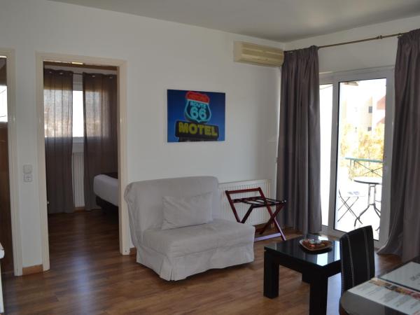 Rivitel Marousi Apartments : photo 3 de la chambre appartement avec balcon