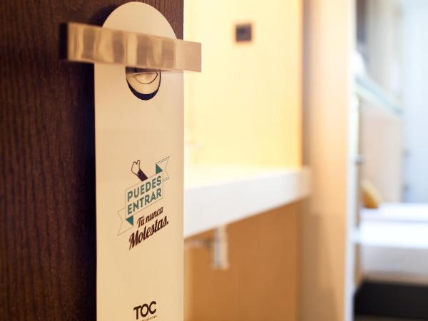 Toc Hostel Sevilla : photo 6 de la chambre chambre familiale