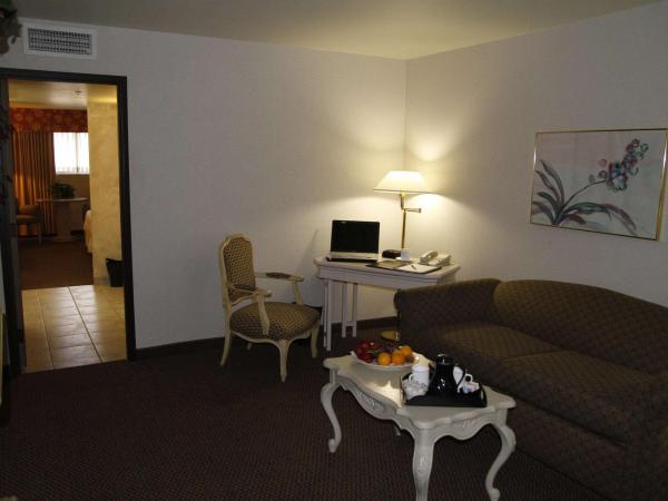 Ramada by Wyndham Viscount Suites Tucson East : photo 2 de la chambre chambre double avec 2 lits doubles - non-fumeurs