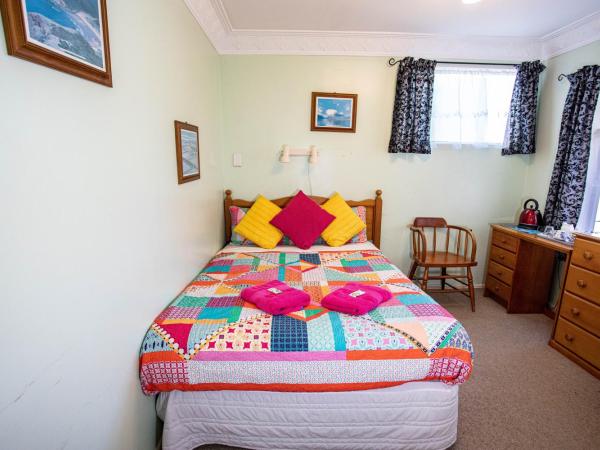 Richmond Guest House : photo 1 de la chambre chambre simple avec salle de bains privative