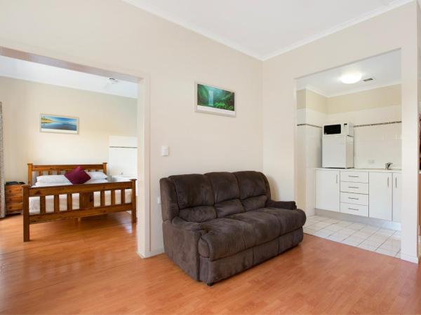 Cairns City Sheridan Motel : photo 3 de la chambre suite avec baignoire spa