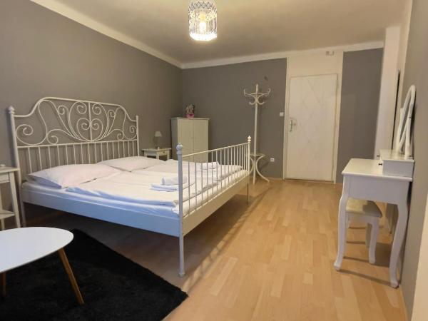 Pension Linden : photo 6 de la chambre chambre double supérieure