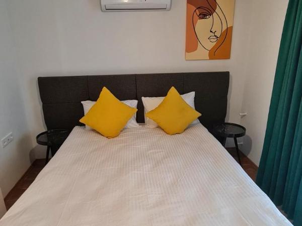 Letstay Sweet Home Yellow : photo 5 de la chambre appartement avec balcon