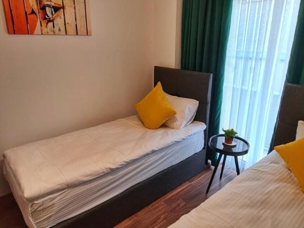 Letstay Sweet Home Yellow : photo 6 de la chambre appartement avec balcon