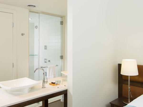 Hôtel Le Bonne Entente : photo 3 de la chambre hébergement lit king-size terzo