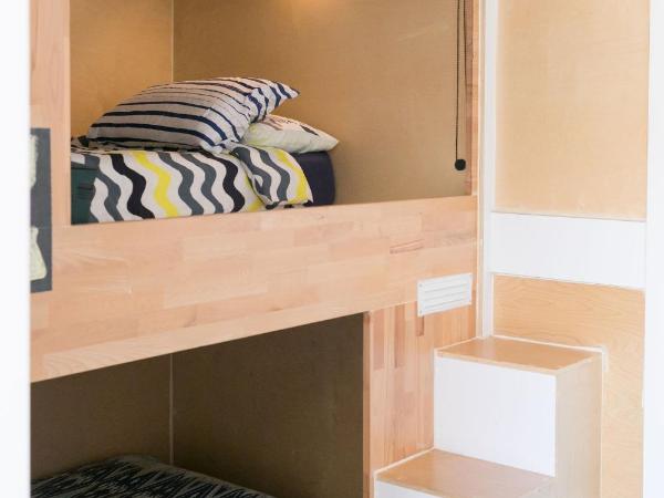 Finlay Jack's Backpackers : photo 10 de la chambre capsule simple dans dortoir de 6 lits