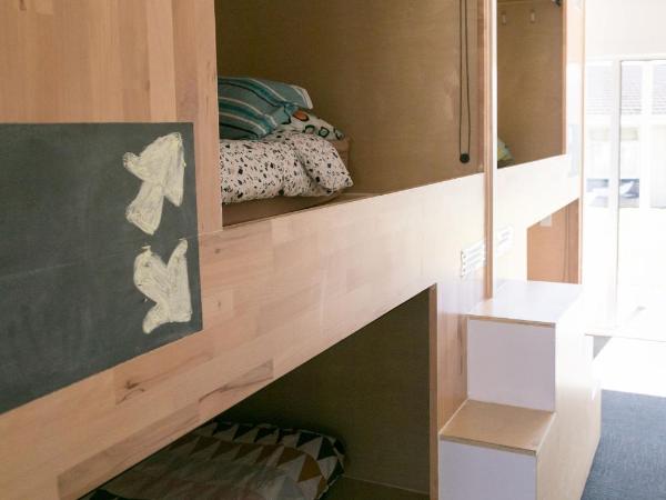 Finlay Jack's Backpackers : photo 6 de la chambre capsule simple dans dortoir mixte de 4 lits