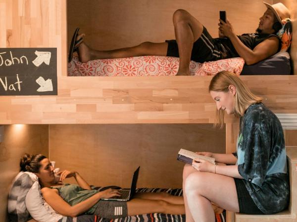 Finlay Jack's Backpackers : photo 6 de la chambre lit simple dans dortoir mixte de 18 lits