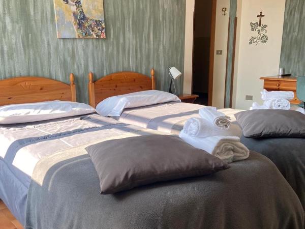 ALBERGO 900Strati : photo 2 de la chambre chambre lits jumeaux