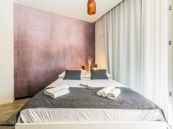 Luxury rooms in Old Town by Belmont Realty : photo 10 de la chambre chambre double avec salle de bains privative