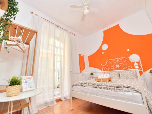 La Casa Mata Central : photo 4 de la chambre chambre double ou lits jumeaux avec salle de bains commune